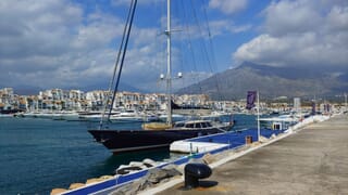 La Concha Marbella - widok z portu