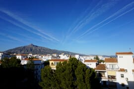 Ático dúplex de 3 dormitorios en Andalucía del Mar, Puerto Banus, Marbella, España
