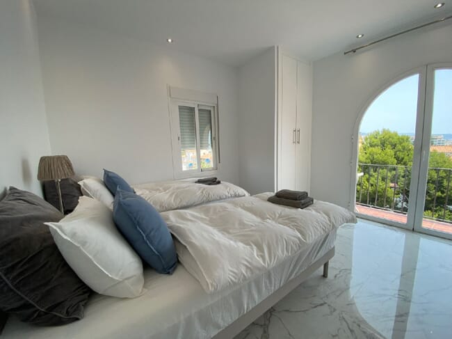 Ático dúplex de 3 dormitorios en Andalucía del Mar, Puerto Banús