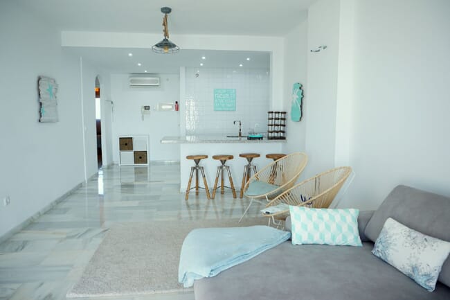 Moderno apartamento en la primera linia de la playa, Mijas Costa, Costa del Sol, España