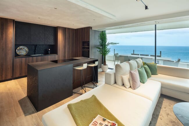 Impresionante apartamento en Rio Real, Marbella, Costa del Sol, España