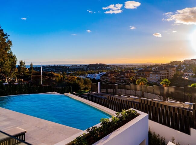 Luxurious villa in a magnificent location, Nueva Andalucía