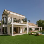 Stylish villa in unique location, El Paraíso, Estepona