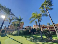 Fantastic townhouse with sea views, Estepona