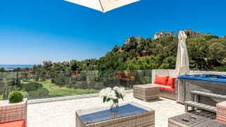 Modern villa with fantastic views, La Quinta