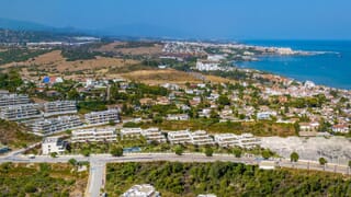 New construction attractive appartments with nice views, Estepona