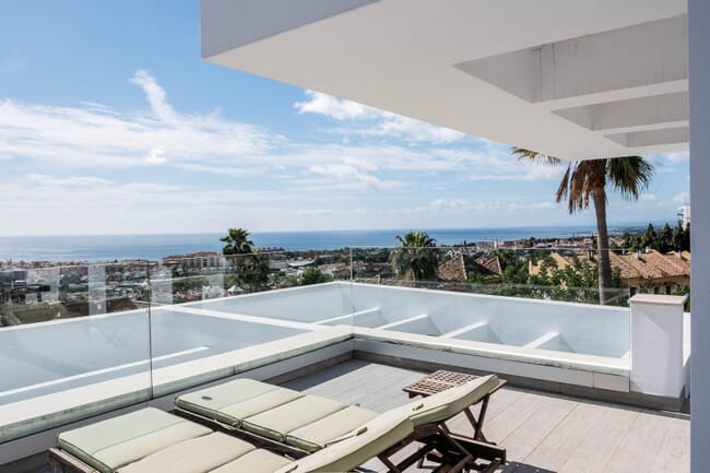 Villa elegante y moderna en La Montua, Marbella