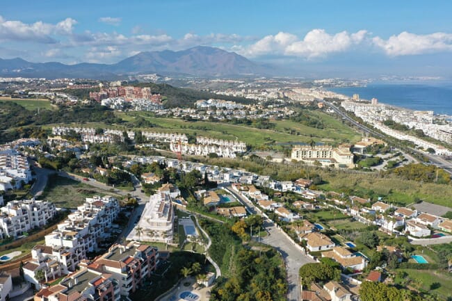 Brand new off-plan development with stunning sea views, La Duquesa
