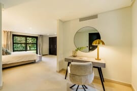 Ekskluzywna willa typu bungalow w La Cerquilla, Nueva Andalucia