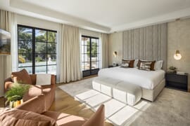 Elegancka willa w stylu andaluzyjskiego pałacu, Marbella