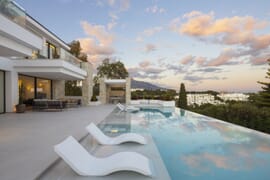 Villa de alta gama recién terminada en La Quinta, Benahavís