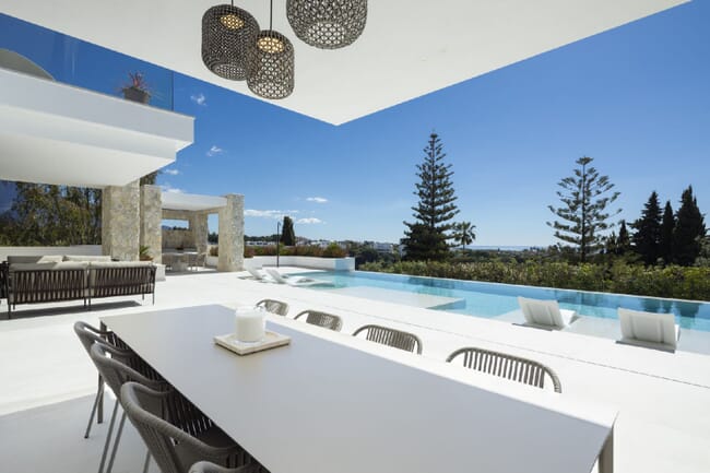 Villa de alta gama recién terminada en La Quinta, Benahavís