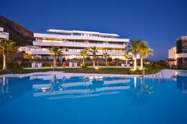 Moderno apartamento con 3 dormitorio en la prestigiosa zona de El Higuerón West, Fuengirola, Costa del Sol