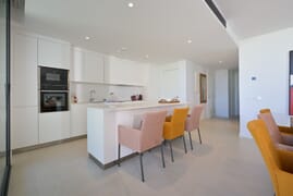 Moderno apartamento con 3 dormitorio en la prestigiosa zona de El Higuerón West, Fuengirola, Costa del Sol