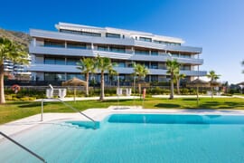 Moderno apartamento con 3 dormitorio en la prestigiosa zona de El Higuerón West, Fuengirola, Costa del Sol