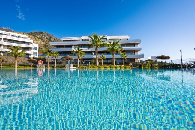Moderno apartamento con 3 dormitorio en la prestigiosa zona de El Higuerón West, Fuengirola, Costa del Sol