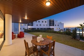 Moderno apartamento con 3 dormitorio en la prestigiosa zona de El Higuerón West, Fuengirola, Costa del Sol