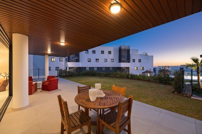 Moderno apartamento con 3 dormitorio en la prestigiosa zona de El Higuerón West, Fuengirola, Costa del Sol