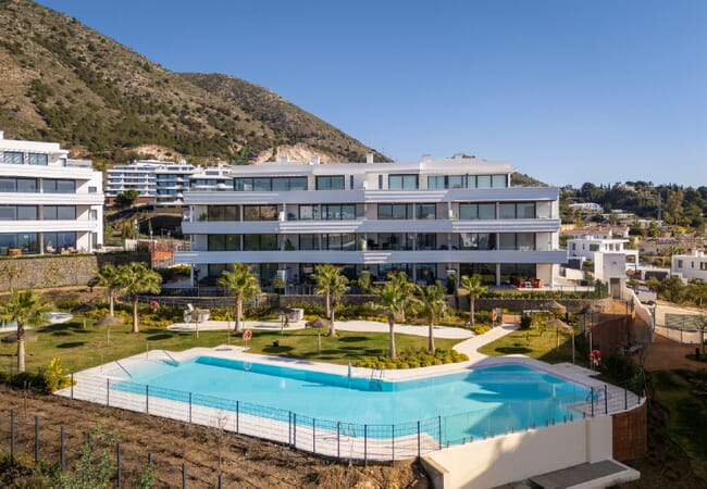 Moderno apartamento con 3 dormitorio en la prestigiosa zona de El Higuerón West, Fuengirola, Costa del Sol