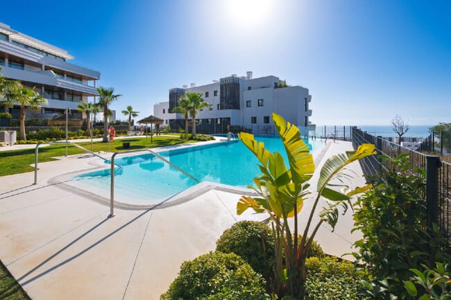 Moderno apartamento con 3 dormitorio en la prestigiosa zona de El Higuerón West, Fuengirola, Costa del Sol