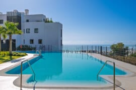 Moderno apartamento con 3 dormitorio en la prestigiosa zona de El Higuerón West, Fuengirola, Costa del Sol