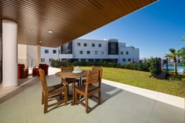 Moderno apartamento con 3 dormitorio en la prestigiosa zona de El Higuerón West, Fuengirola, Costa del Sol