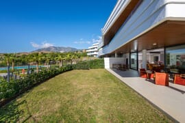 Moderno apartamento con 3 dormitorio en la prestigiosa zona de El Higuerón West, Fuengirola, Costa del Sol