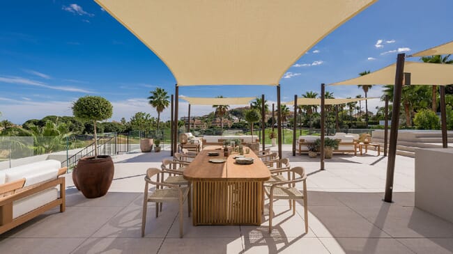 Outstanding frontline golf villa in Nueva Andalucía, Marbella